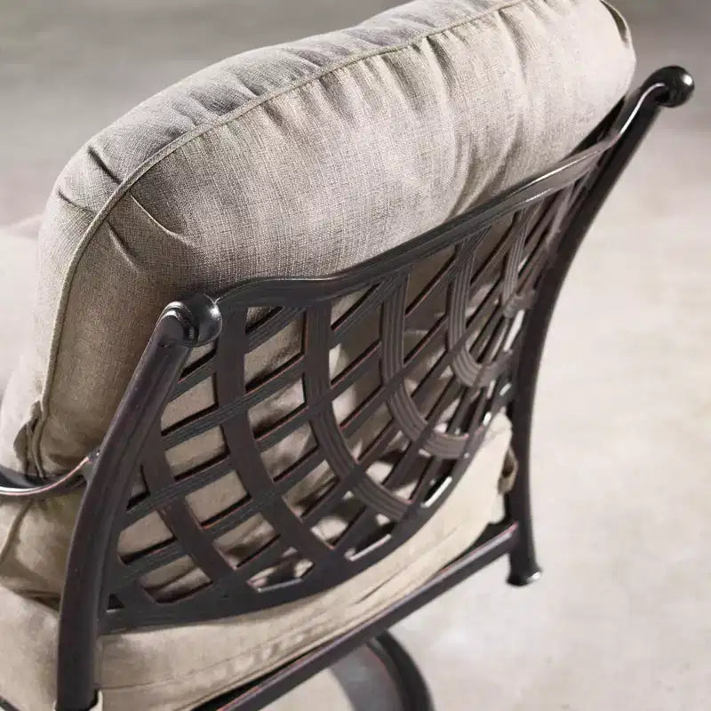 Lot de 2 chaises de club pivotantes et basculantes en aluminium pour l'extérieur : Résistantes aux intempéries et aux UV - Oakland Living
