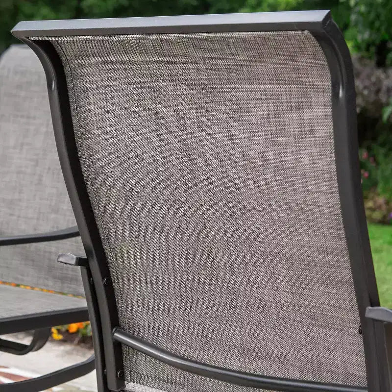 Ensemble de salle à manger d'extérieur 7 pièces Captiva Designs avec table rectangulaire avec trou pour parasol de 4 cm et chaises à accoudoirs en métal.