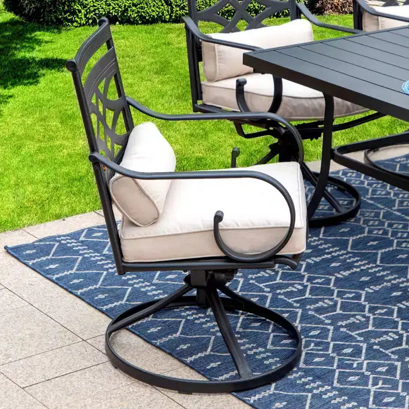 Ensemble repas de jardin 5 pièces : Chaises pivotantes, Table ronde, Trou de parasol - Captiva Designs