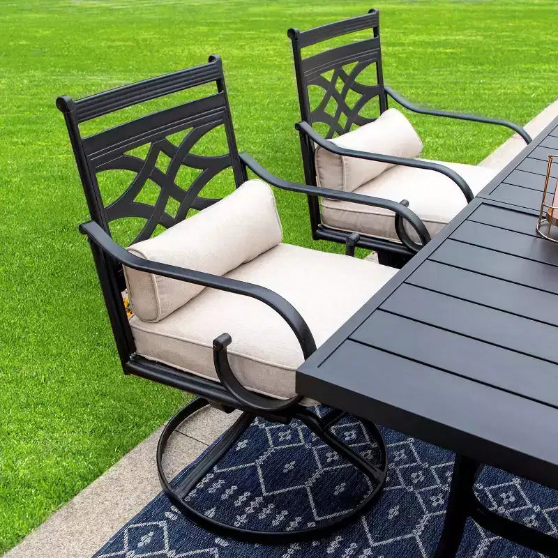 Ensemble repas de jardin 5 pièces : Chaises pivotantes, Table ronde, Trou de parasol - Captiva Designs