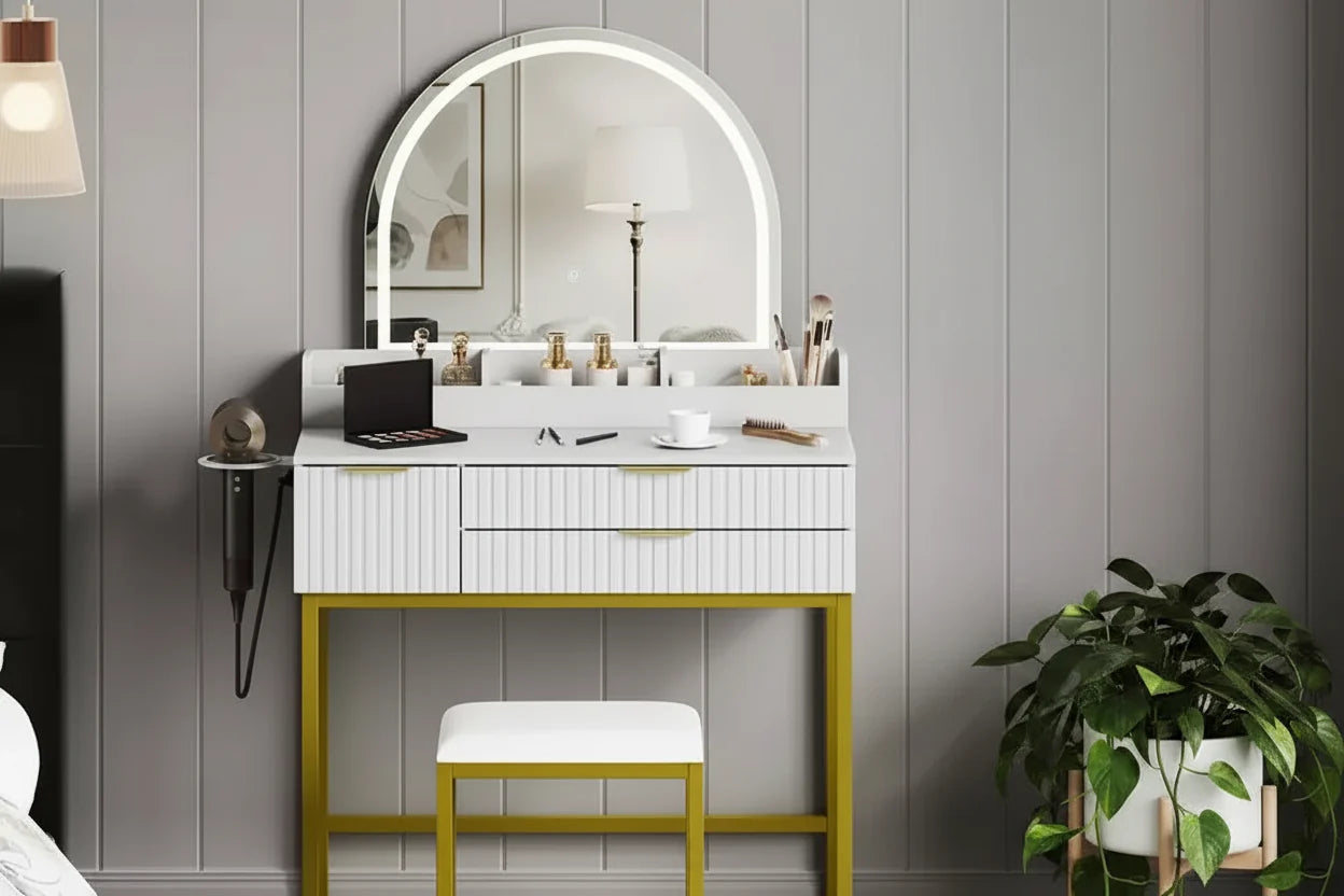 Coiffeuse avec miroir et lumières, miroir lumineux à LED, tiroirs de rangement spacieux pour produits cosmétiques et articles de toilette