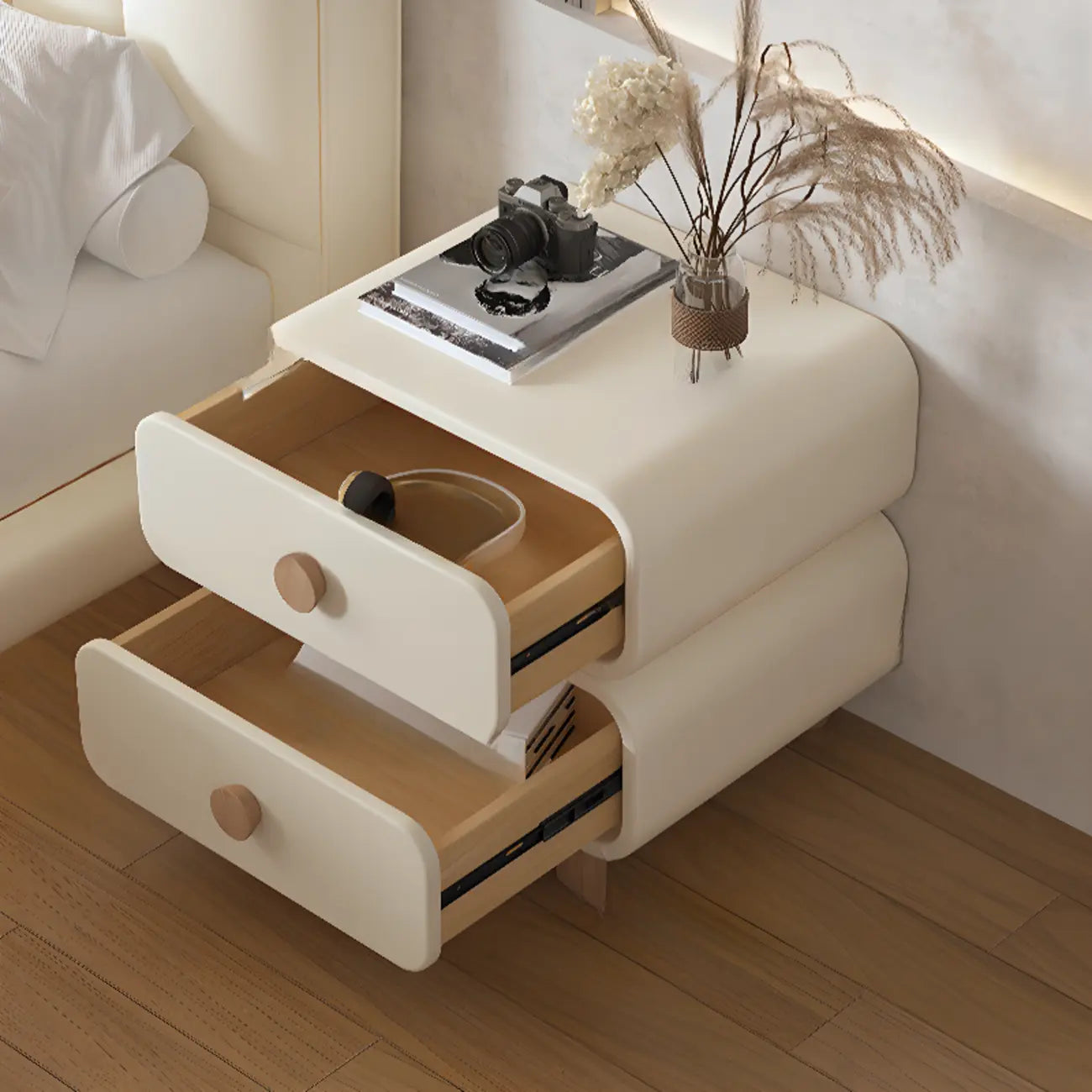 Table de chevet scandinave en similicuir avec finition en faux cuir