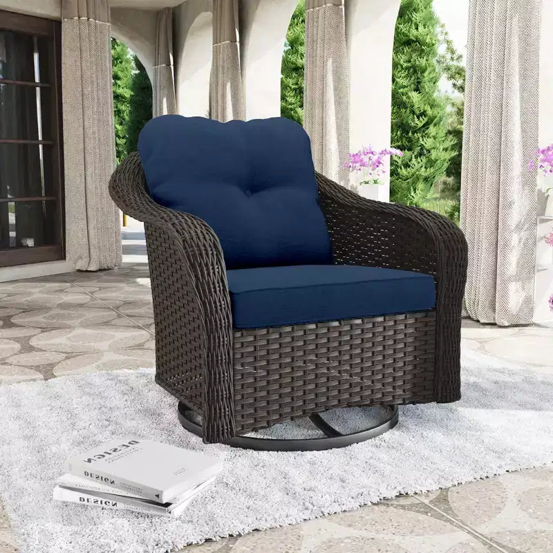 Fauteuil à bascule d'extérieur UPTIOT en osier/rotin avec coussins