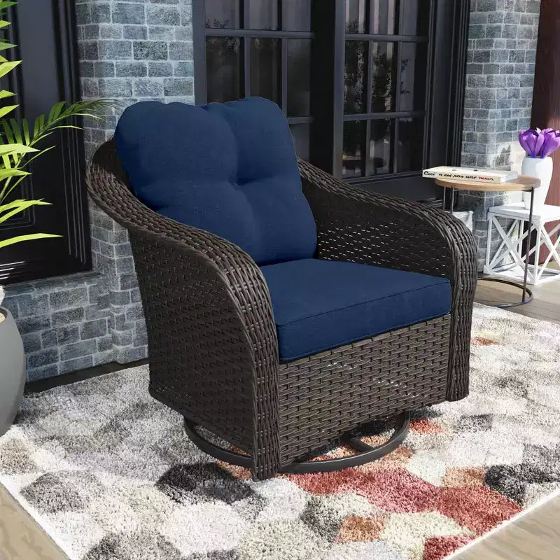 Fauteuil à bascule d'extérieur UPTIOT en osier/rotin avec coussins