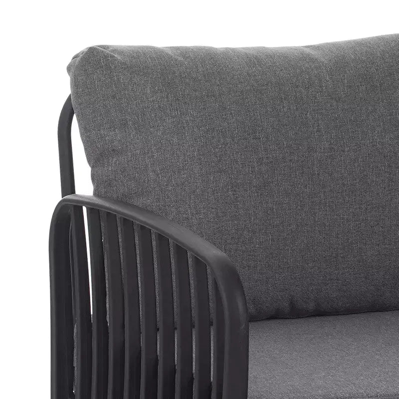 Fauteuil de jardin club rembourré en polypropylène Christopher Knight Home Hester