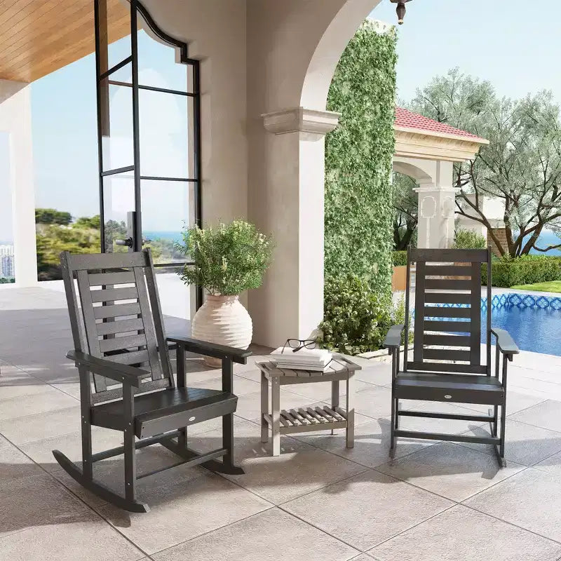 Outsunny Lot de 2 chaises à bascule d'extérieur, fauteuils à bascule de terrasse en PEHD avec dossier haut de 71 cm, accoudoirs larges et assise à lattes pour porche, jardin, balcon