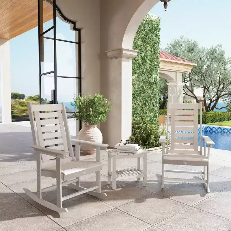 Outsunny Lot de 2 chaises à bascule d'extérieur, fauteuils à bascule de terrasse en PEHD avec dossier haut de 71 cm, accoudoirs larges et assise à lattes pour porche, jardin, balcon