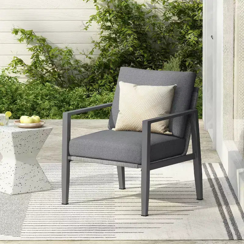 Chaise d'appoint de patio 26W, chaise longue, fauteuil avec coussins confortables et design tressé élégant, aluminium, gris/argent&blanc-ModernLuxe
