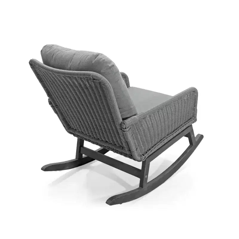 Fauteuil à bascule élégant en osier avec coussins, fauteuil à bascule en bois avec accoudoirs en rotin, parfait pour l'intérieur et l'extérieur - ModernLuxe