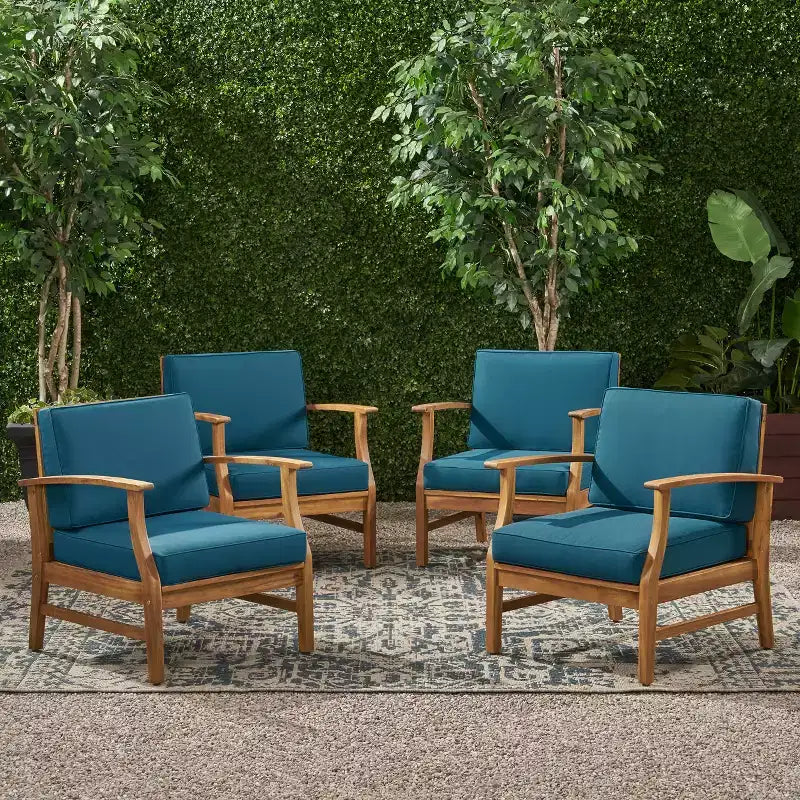 Chaises de club d'extérieur GDFStudio Abena en bois d'acacia avec coussins (lot de 4)