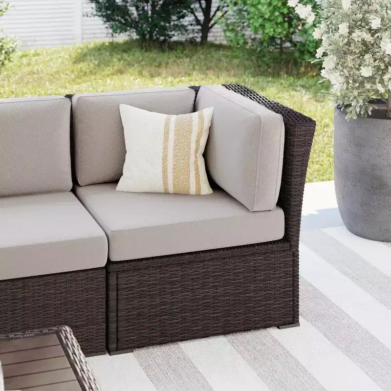 Canapé d'angle modulaire Martha Stewart Bedford pour terrasse intérieure/extérieure en osier avec coussins tout temps