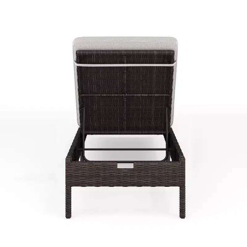 Chaise longue réglable d'intérieur-extérieur Martha Stewart Bedford en résine tressée avec coussins tout temps