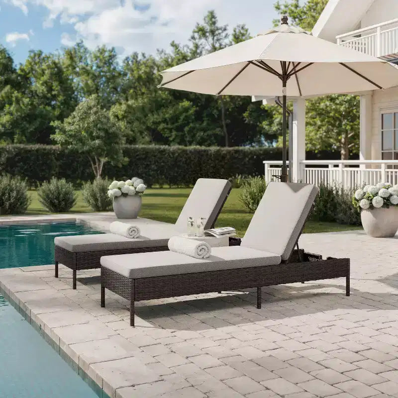 Chaise longue réglable d'intérieur-extérieur Martha Stewart Bedford en résine tressée avec coussins tout temps