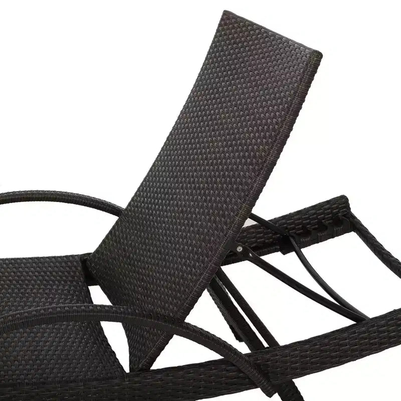 Christopher Knight Home Salem Ensemble de 3 chaises longues réglables en osier avec table d'appoint