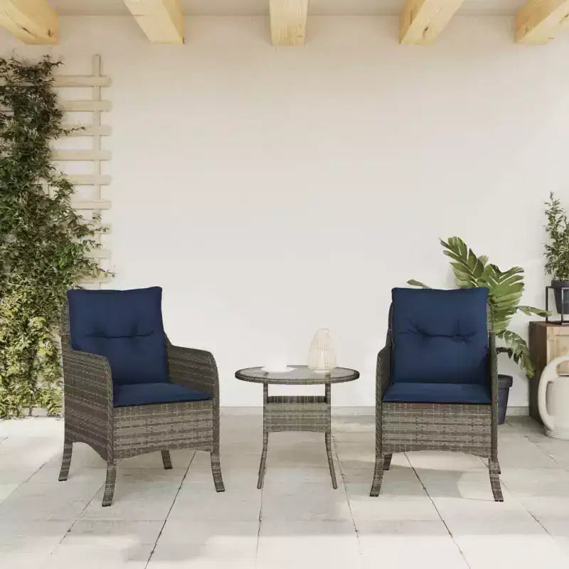 vidaXL Lot de 2 chaises de jardin en poly rotin gris – Coussins bleu marine, résistantes aux intempéries, pour jardin/extérieur, housses lavables, 23x26,4x33,9