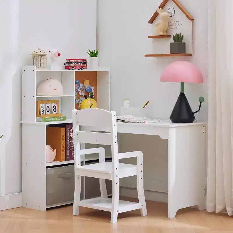 Bureau d'angle pour enfants, ensemble bureau et chaise pour enfants, table d'étude en L pour enfants - Caractéristiques tableau d'affichage étagères ouvertes et armoires de rangement