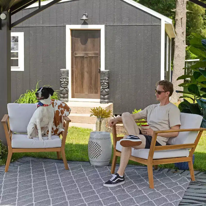 Fauteuil de jardin Sunnydaze Bodie en bois d'acacia avec coussins blanc cassé - Naturel