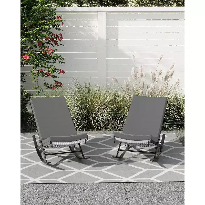 Fauteuil Papasan à bascule Summit Adventure pour l'extérieur, la terrasse et l'intérieur avec coussin - Gris