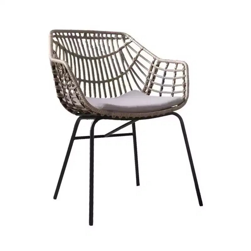 Lot de 4 chaises de jardin Royal Hampton, rotin marron naturel, acier noir
