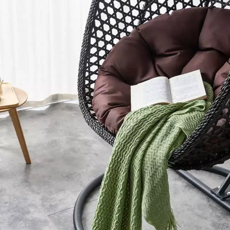 Fauteuil suspendu pour terrasse en osier, avec support, capacité de poids maximale de 159 kg, noir