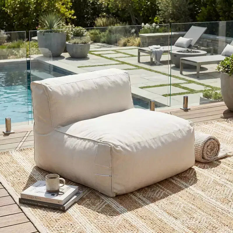 Christopher Knight Home Mireya Canapé d'extérieur moderne en oléfine avec pouf poire