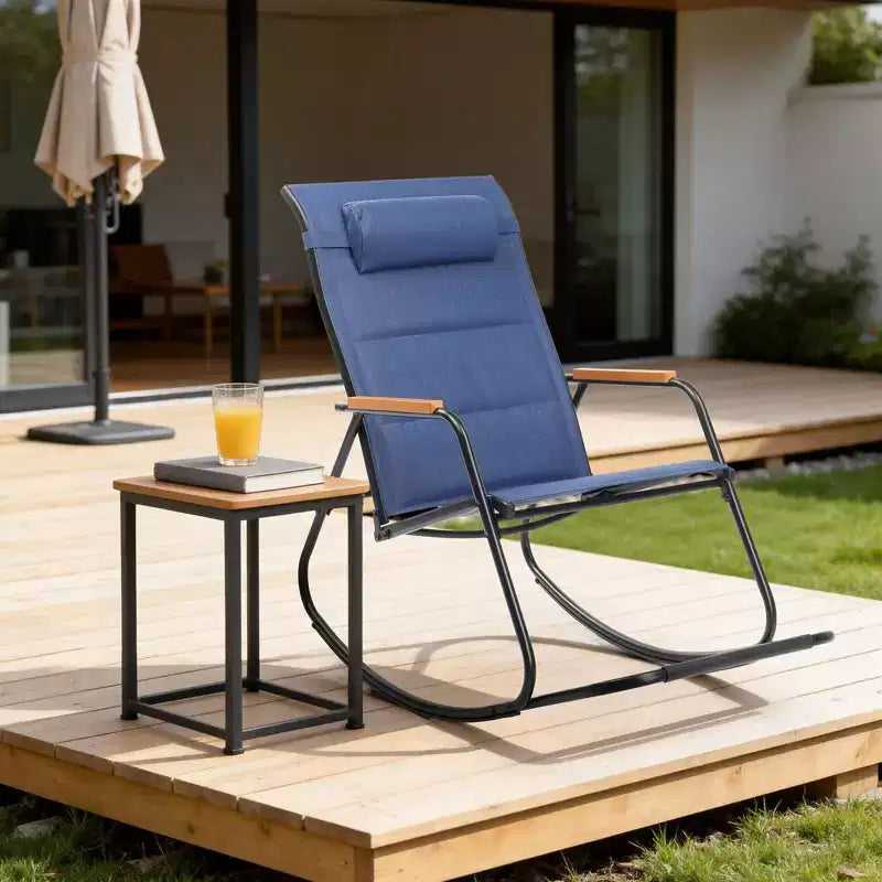 Karl Home | Chaise berçante de patio Teslin avec repose-pieds et oreiller cale-tête