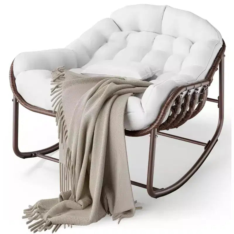 Fauteuil à bascule Papasan surdimensionné en rotin avec coussin blanc épais, fauteuil à bascule œuf pour adulte et siège de salon pour lecture en extérieur sur le patio et dans le salon