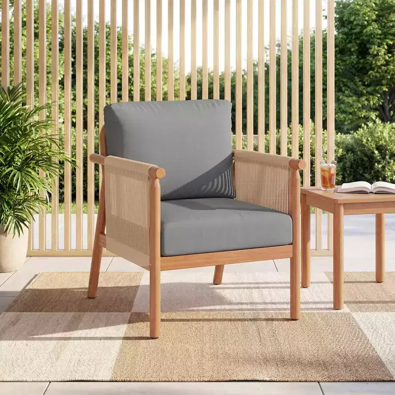 Chaise de patio Costway en bois d'acacia avec accoudoirs et dossier en corde tressée et coussins, pour jardin, couleur naturelle + gris/blanc