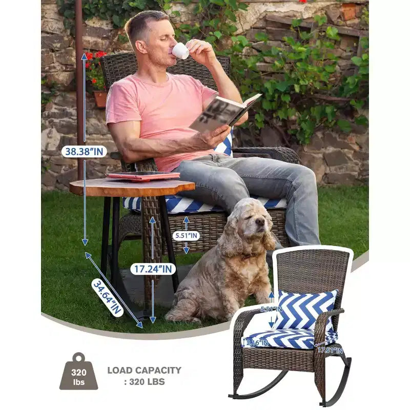 Lot de 2 fauteuils à bascule d'extérieur Hues en osier avec coussins d'assise et de dossier, cadre en acier poudré, pour porche/terrasse