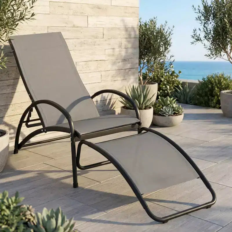 Chaise à bascule d'extérieur convertible Gymax avec dossier réglable sur 4 positions et accoudoirs incurvés ergonomiques