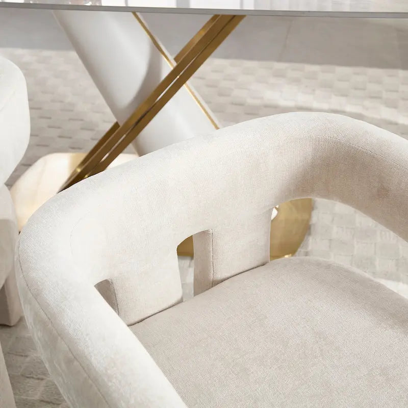 Lot de chaises de salle à manger confortables en tissu pour différents espaces