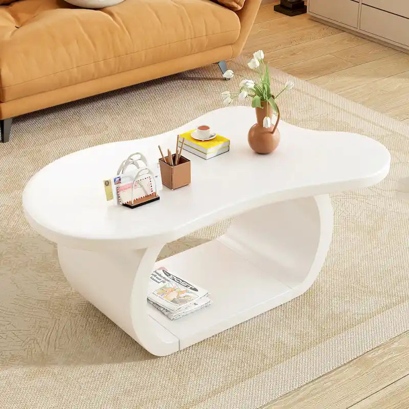 Table basse moderne Cloud avec plateau de 3,8 cm d'épaisseur, table d'appoint irrégulière de style crème avec pieds incurvés, table d'appoint au design unique