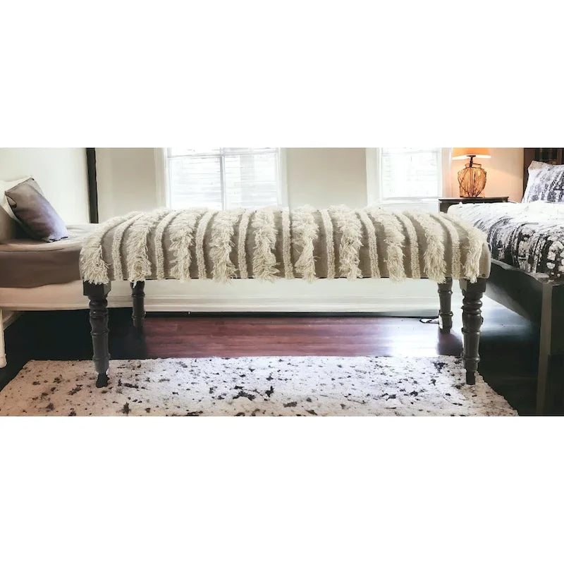 Banc de chambre à coucher en bois et coton rembourré à motif rayé et clous décoratifs - 16 P x 47 L x 18 H