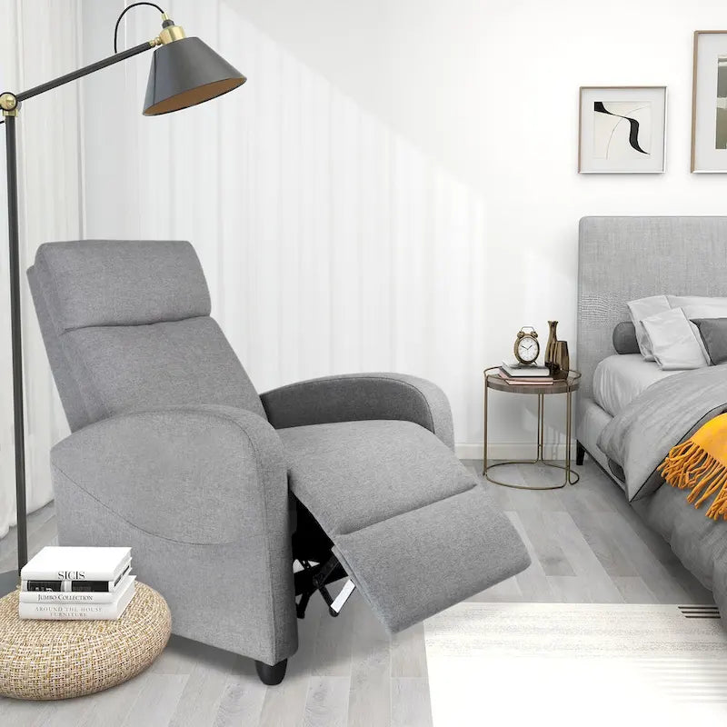 Fauteuil inclinable noir réglable avec support lombaire, 8 modes de massage et fonction chauffante pour la relaxation