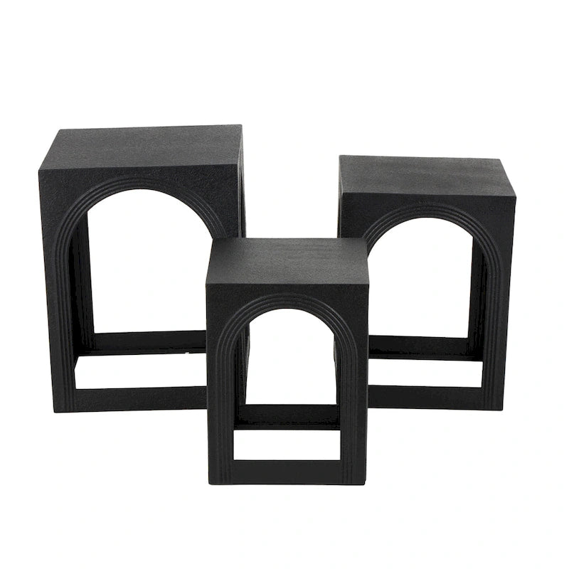 Tables d'appoint gigognes en métal avec découpes arquées - Ensemble de 3 noires - Roche River Decor - 16L x 16P x 21H