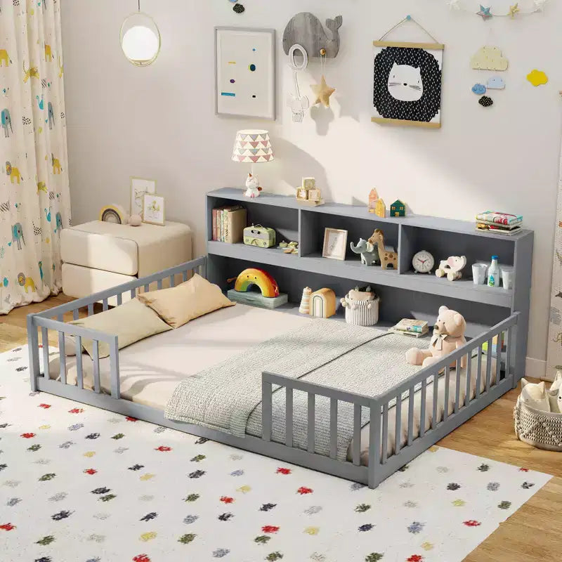 Lit de sol Montessori double/complet avec étagères de rangement et barrières de sécurité Blanc/Gris