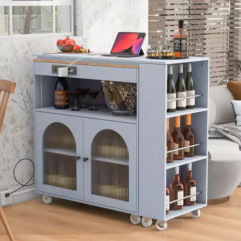 Îlot de cuisine roulant avec 2 portes en verre, Desserte de cuisine avec table extensible et prises de courant, Îlot de cuisine avec étagères ouvertes latérales