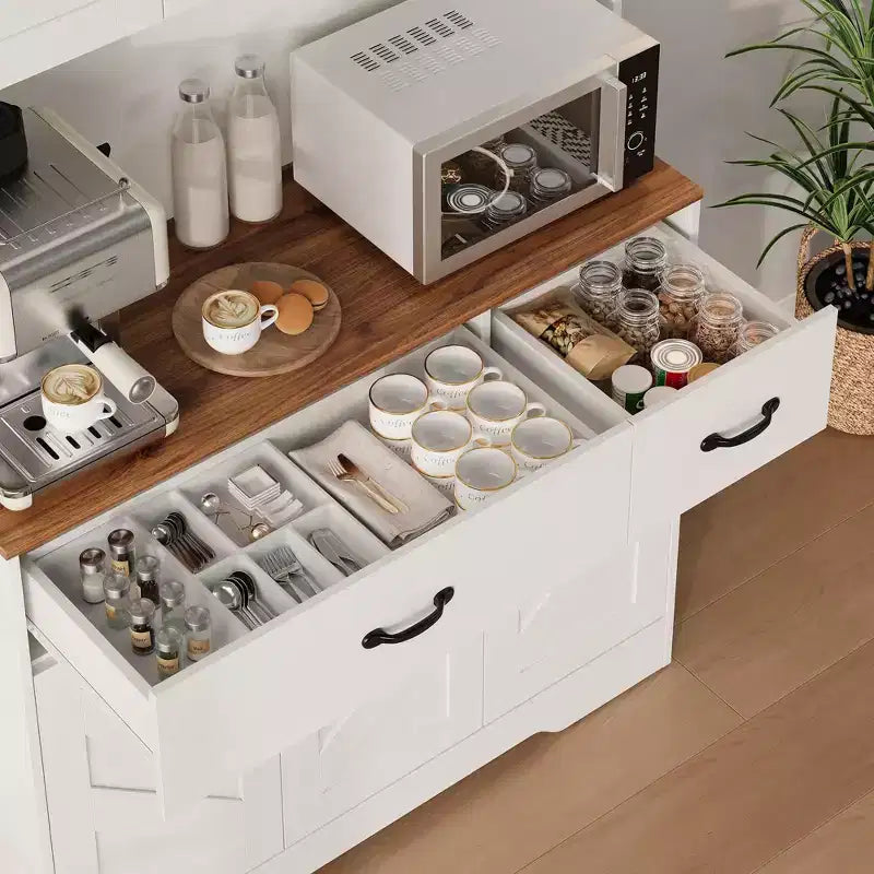 Meuble de cuisine de 71 pouces avec station de recharge, grand plan de travail, support à micro-ondes et 2 tiroirs, rangement de type « hutch » pour salle à manger et salon