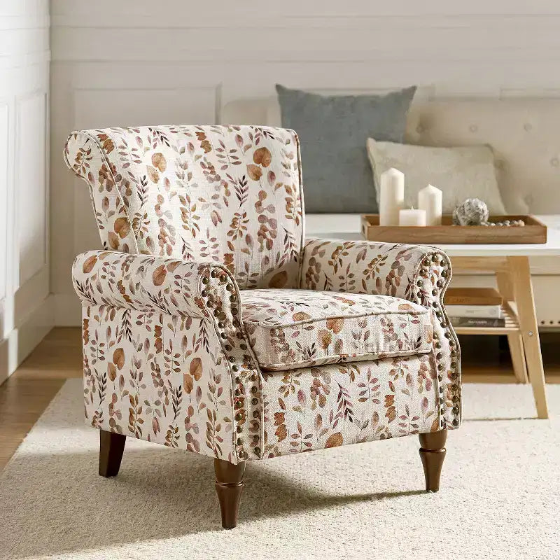 Fauteuil en bois traditionnel Araceli, rembourré à motifs floraux, avec dossier à oreilles et garniture cloutée | ART OF LIVING DESIGNS