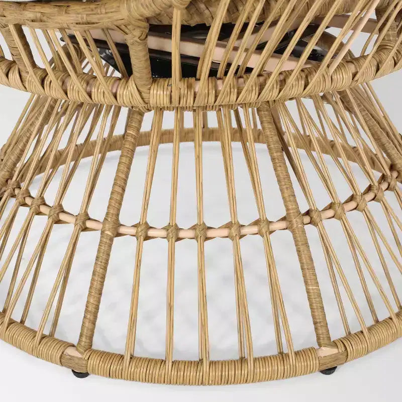 Fauteuil œuf pivotant en osier Pintan – Christopher Knight Home