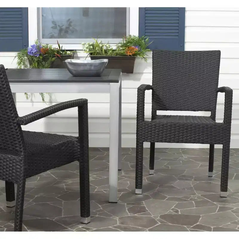 Kelda Chaise empilable intérieur/extérieur (lot de 2) - PAT4004 - Safavieh