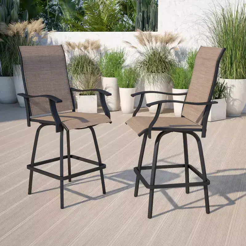 Flash Furniture Valerie – Lot de 2 tabourets de bar d'extérieur pivotants en textilène tout temps avec dossier haut et accoudoirs