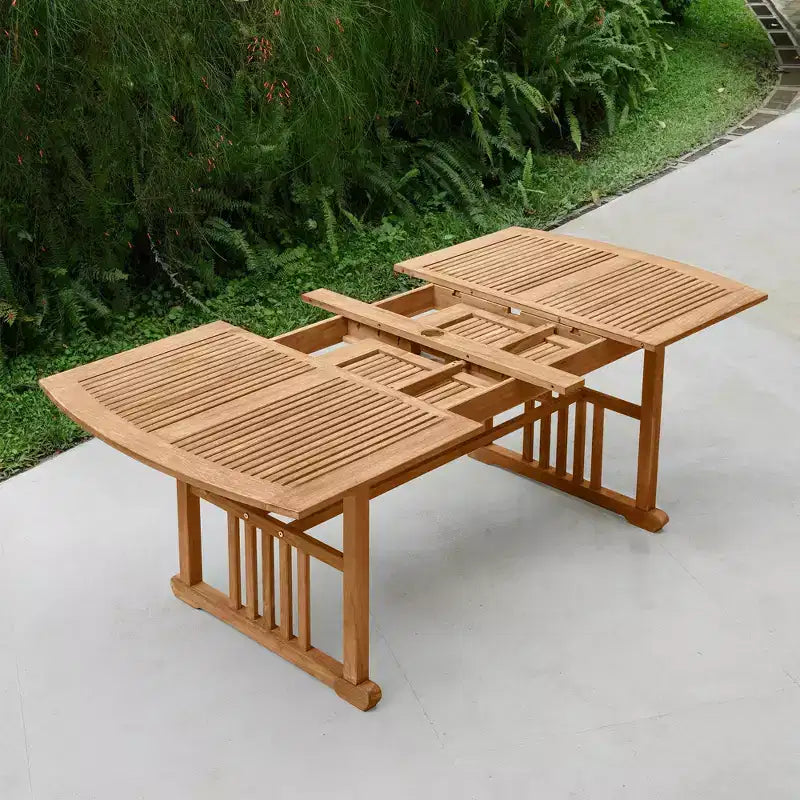 Ensemble de salle à manger d'extérieur Sonoma Lane Merkel 7 pièces en teck avec coussins
