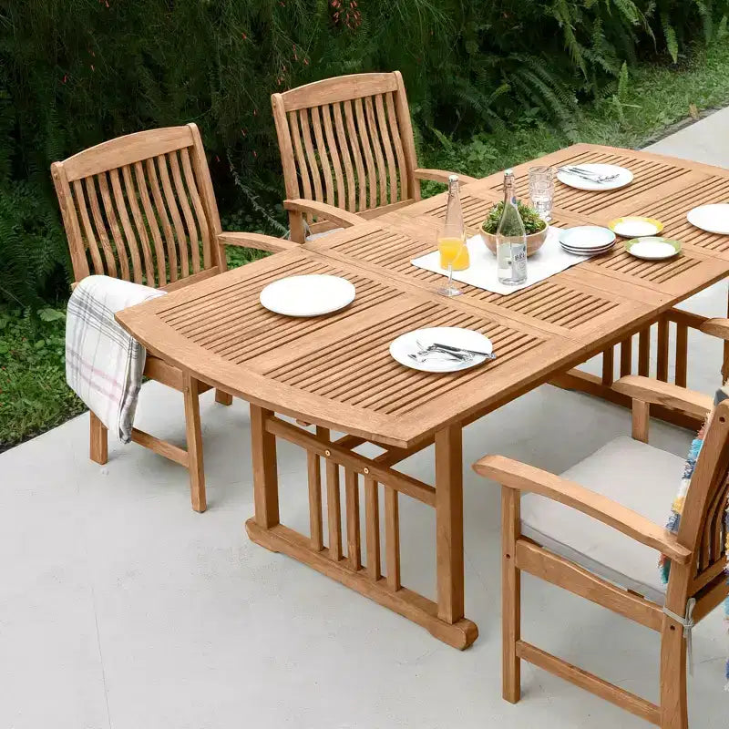 Ensemble de salle à manger d'extérieur Sonoma Lane Merkel 7 pièces en teck avec coussins