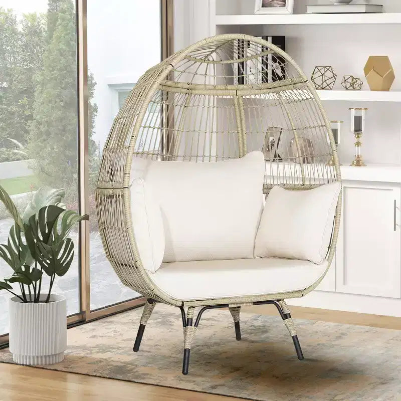 Fauteuil œuf surdimensionné en rotin Costway avec 4 coussins pour l'intérieur et l'extérieur