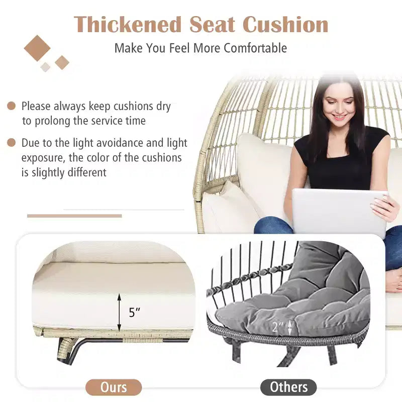 Fauteuil œuf surdimensionné en rotin Costway avec 4 coussins pour l'intérieur et l'extérieur
