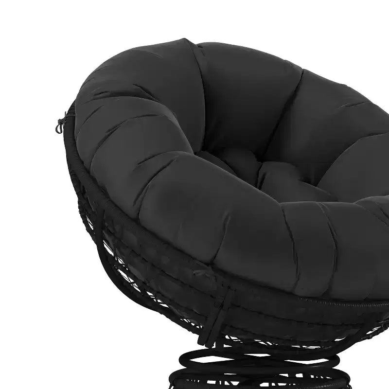 Fauteuil de patio pivotant en osier tressé de style Papasan Merrick Lane avec coussin amovible toutes saisons