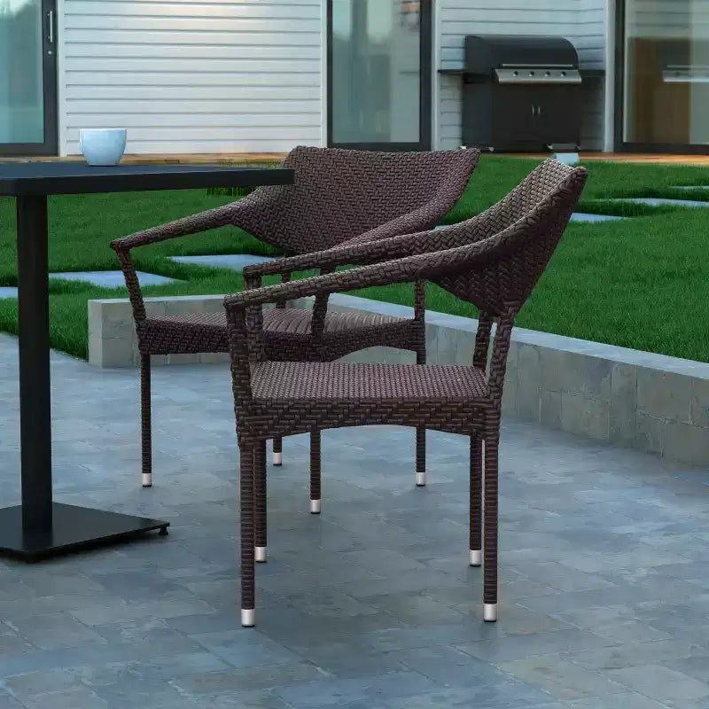 Chaises de salle à manger de patio modernes Emma et Oliver toutes saisons avec rotin PE résistant à la décoloration et aux intempéries et cadre en acier renforcé