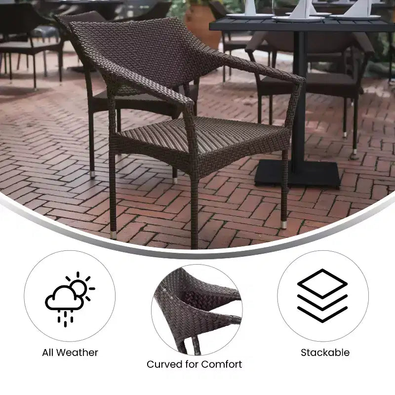 Chaise de salle à manger de patio moderne en rotin synthétique résistant à la décoloration et aux intempéries avec cadre en acier renforcé Merrick Lane
