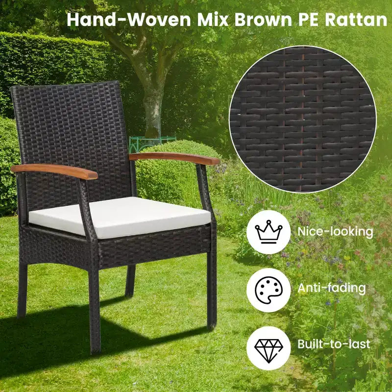 Chaises de patio en rotin PE Costway, accoudoirs en bois d'acacia avec coussin doux zippé, pour balcon